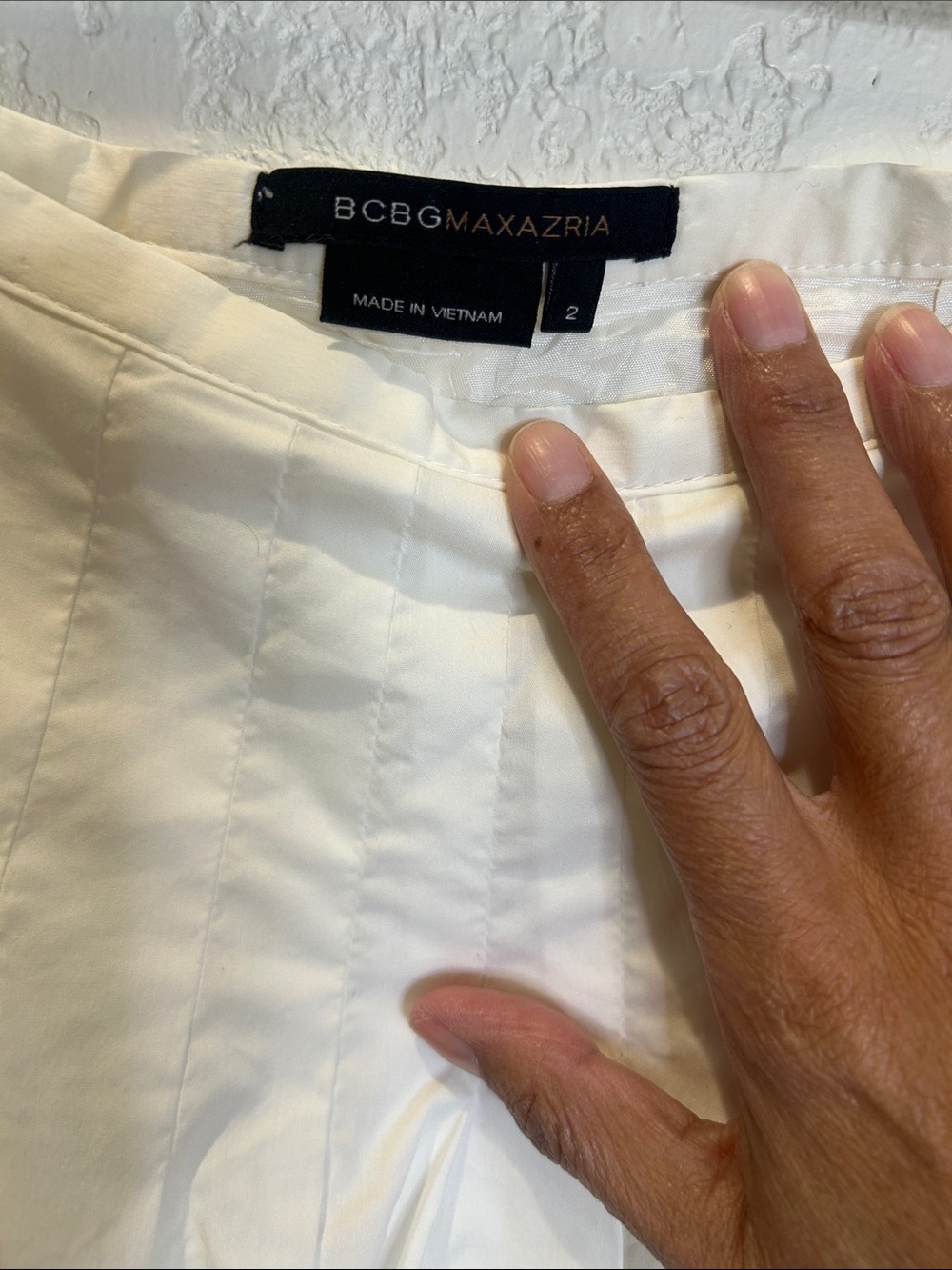 BCBGMaxAzria White Bubble Skirt with Pleated Panels - Picture 2 of 4